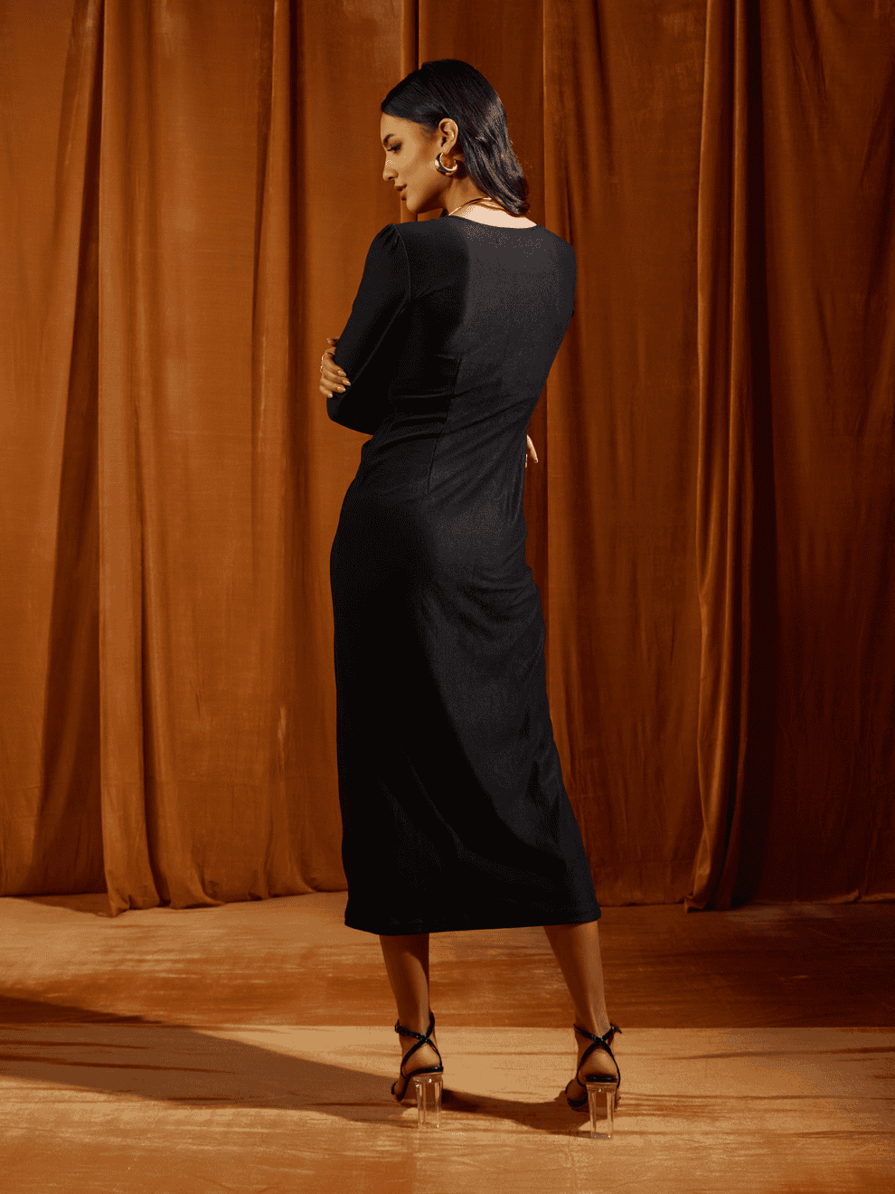 Black Ruched Full Sleeve Midi Dress