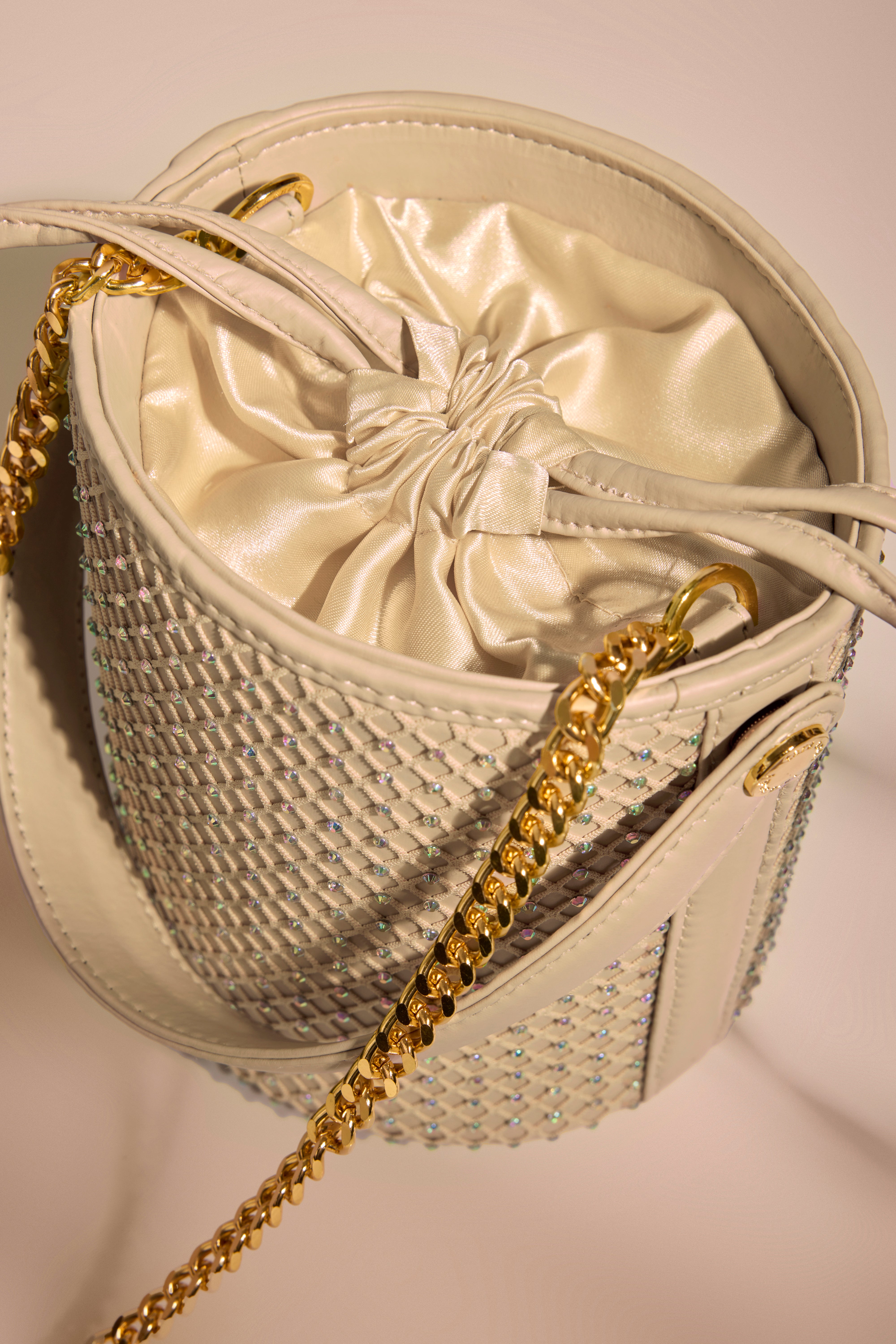 Crème Intermesh Bucket Bag