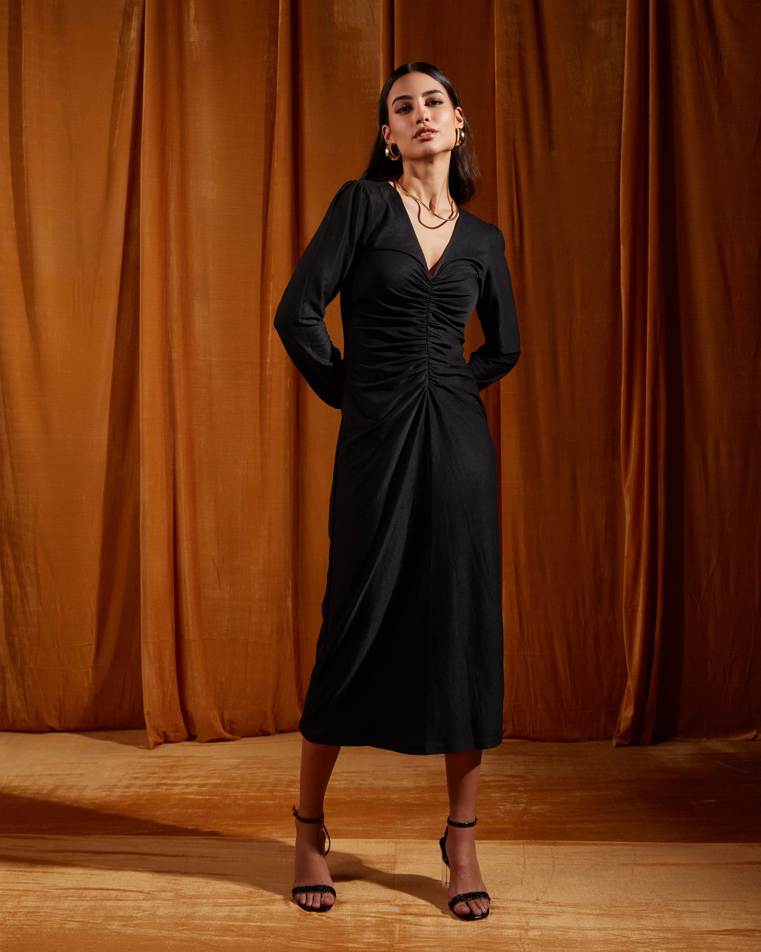 Black Ruched Full Sleeve Midi Dress