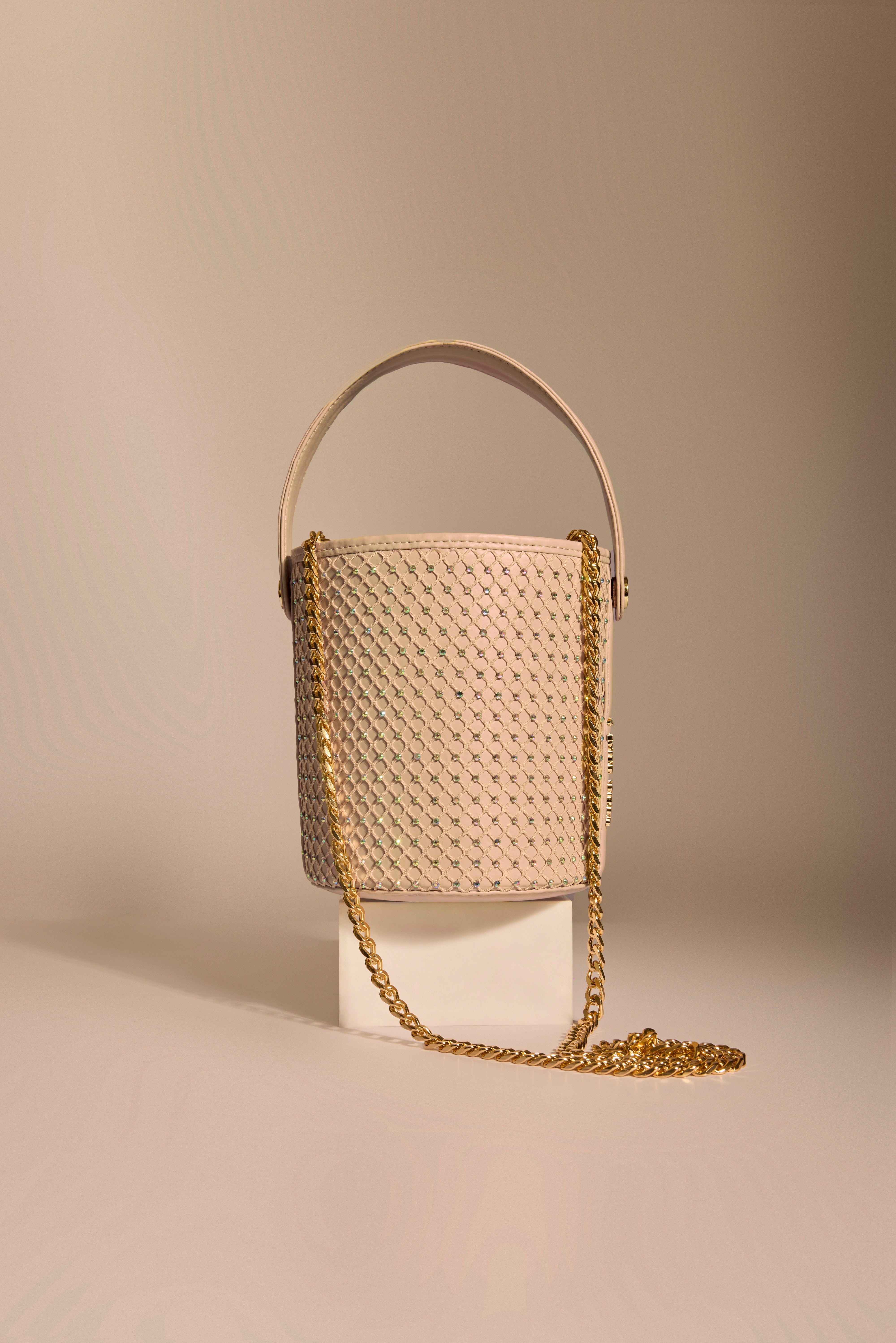 Crème Intermesh Bucket Bag